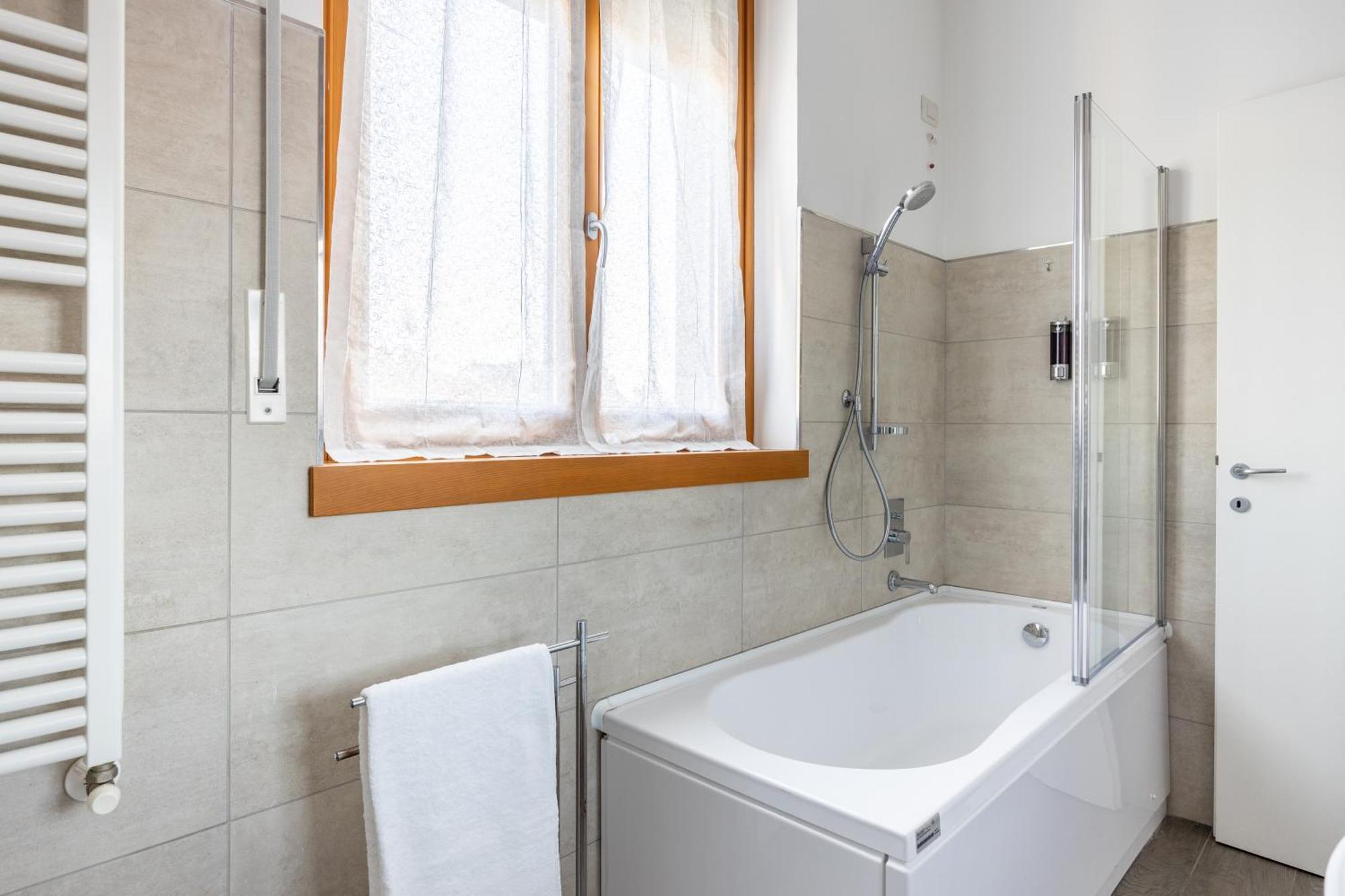 Bocconi's Nest - Close To Duomo With Terrace Milán