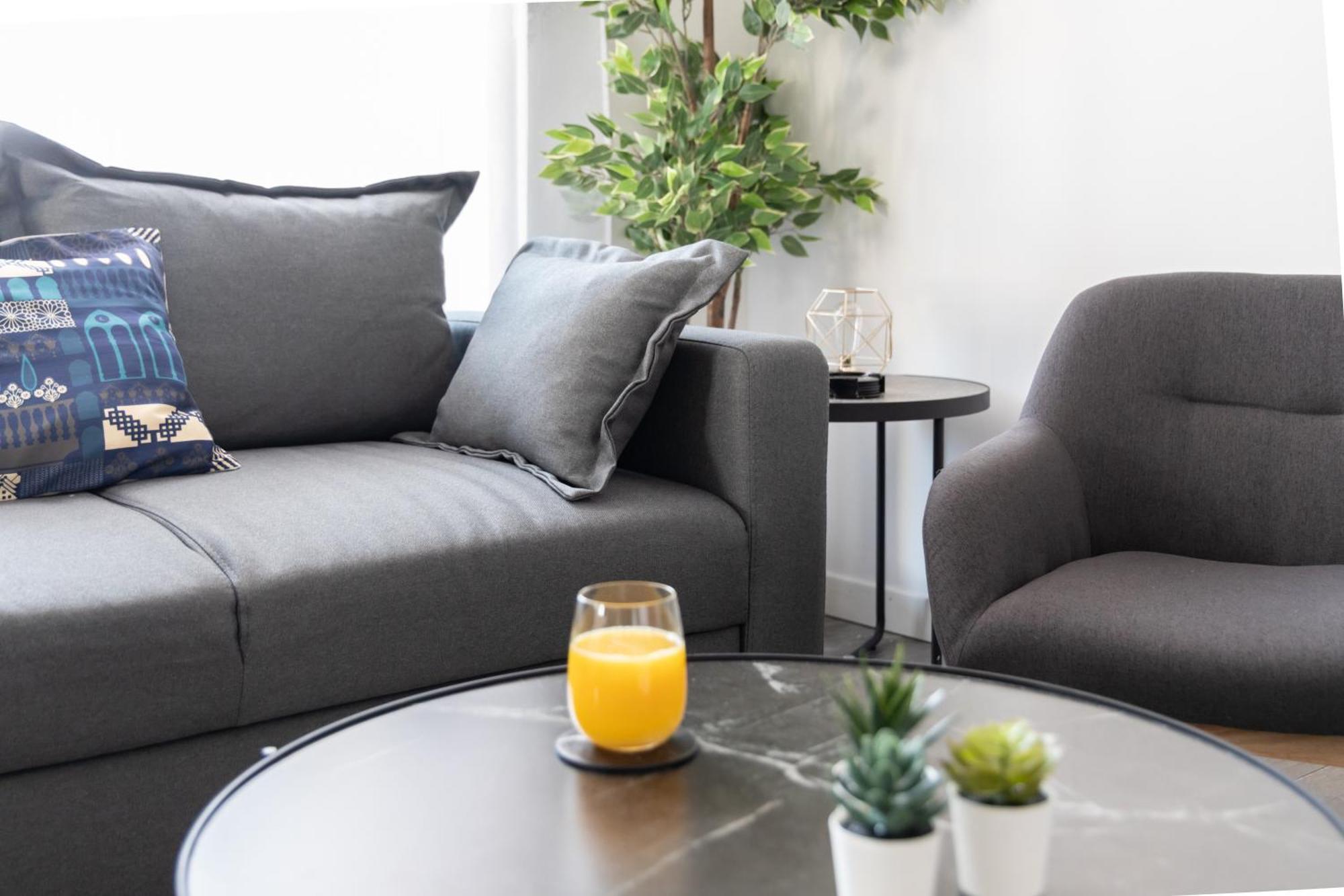 Apartment Bocconi's Nest - Close To Duomo With Terrace Milan